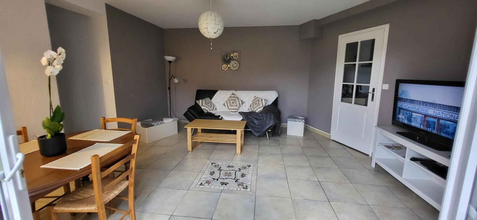 Maison De Plein Pied Avec Jardin Privatif Centre Ville Milly la Foret Bagian luar foto